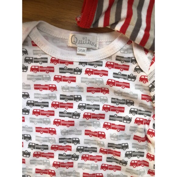 NWOT 🔥Quiltex 2 Fire Trucks Sleep Gowns 3-6 M - Picture 3 of 5